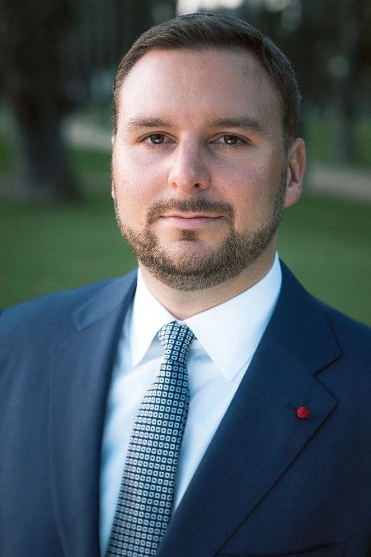Tobias Jaeger, Fractional CFO
